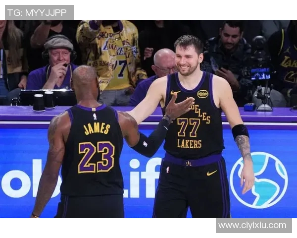 复仇老鹰！湖人一战创2大神迹，詹姆斯狂轰31+9+10，东契奇队史第一