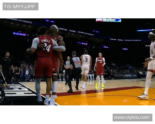 热火险胜太阳：狄龙15T联盟第一 鲍威尔27分布克24+9+9